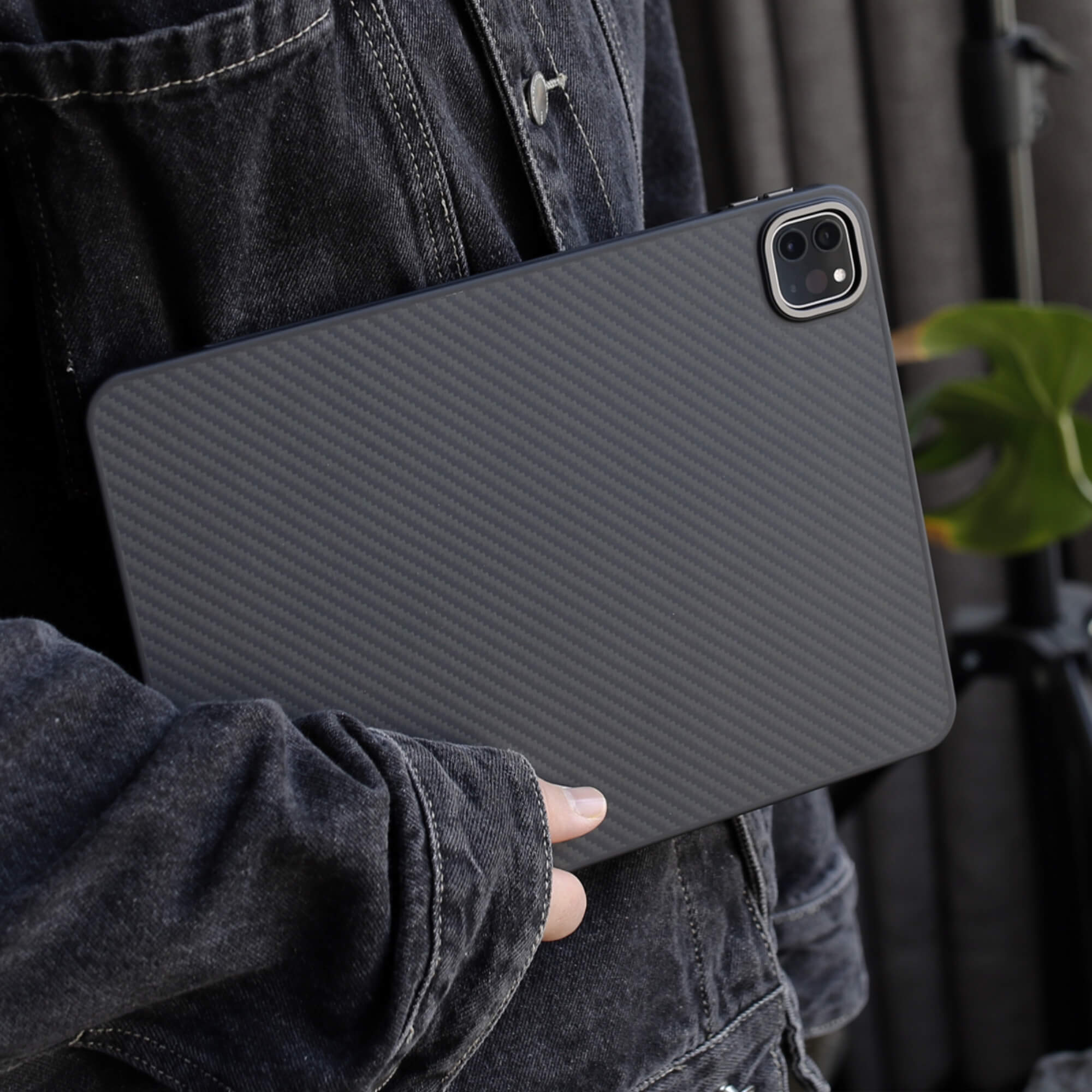 Apex Aramid iPad Case